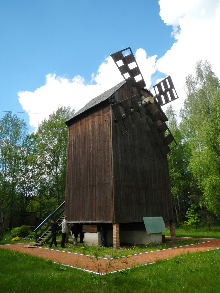 Реконструированная ветряная мельница – гордость Центра народных ремесел
